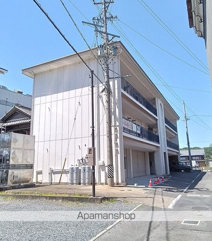 ハイツ本町の外観写真