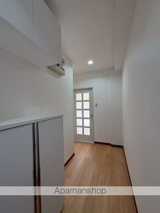 東京都足立区本木南町[2LDK/58.3m2]の内装3