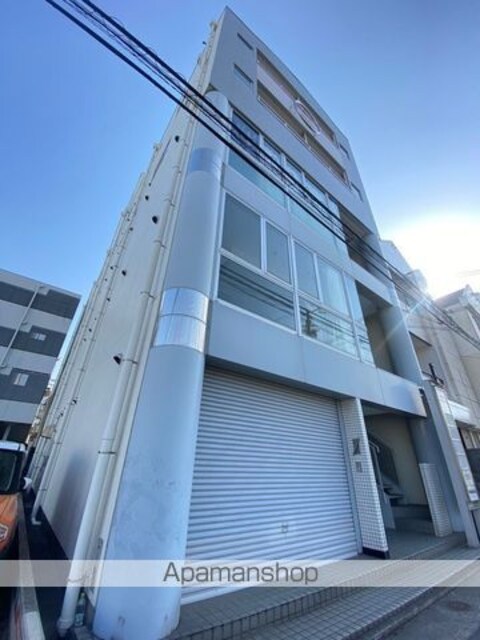 プラザ・パルビル[1R/76.02m2]の外観1