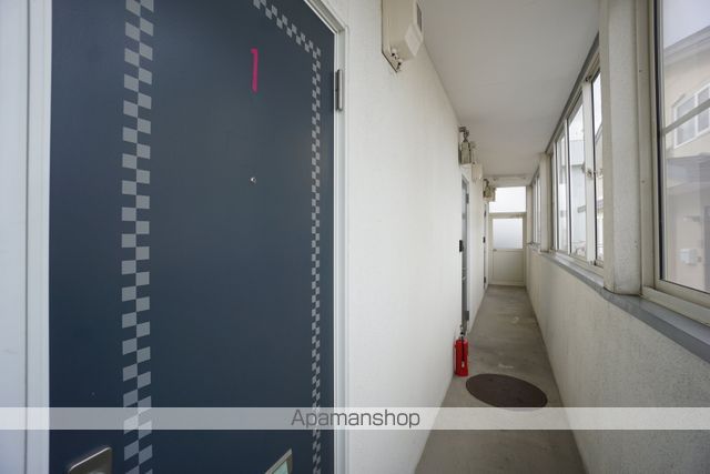 スカイパレスVIIの玄関写真