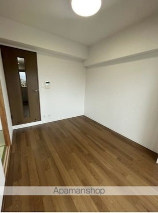 ロイヤルプラザ浅草[2K/32.3m2]のリビング・居間2