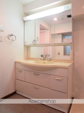 WHITE219の内装写真