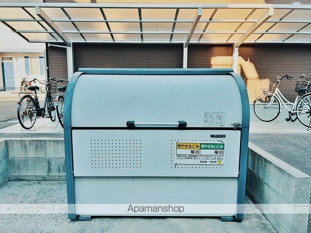 SAUMURのその他写真