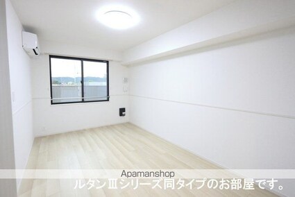 ハピネスⅠ番館[1LDK/50.03m2]のリビング・居間