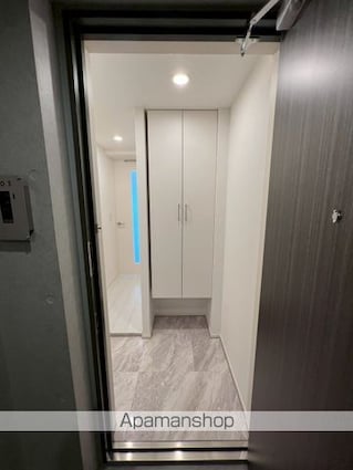 東京都中野区大和町３丁目[1LDK/40.1m2]の玄関