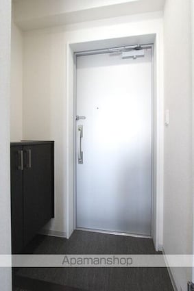 ＭＡＹＦＡＩＲ　ＨＯＮＭＡＣＨＩ　ＰＲＥＭＩＵＭ[1LDK/34.3m2]の玄関