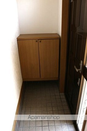 金子好伸住宅[4LDK/74.54m2]の玄関