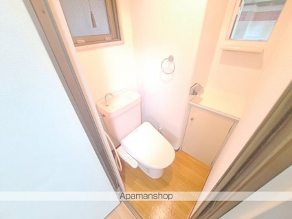 ラッセルスクエア松山市駅　Ａ棟[2K/36.5m2]のトイレ