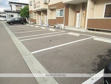 アヴニール向中野Ⅰ[3LDK/59.62m2]の駐車場