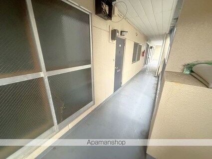 マンション谷地頭[1DK/33.55m2]のエントランス2