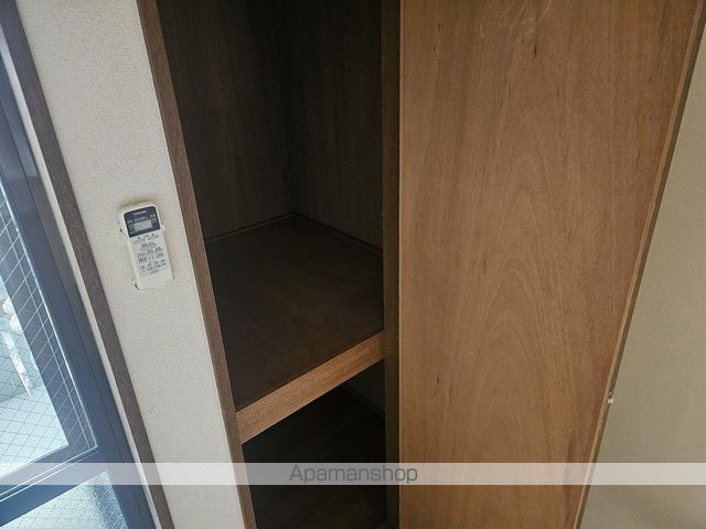 コスモハイツ出町の内装写真