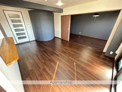 滋賀県大津市一里山１丁目[2LDK/87m2]のリビング・居間