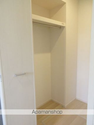 ヒカルサ甲府国母　イースト[1LDK/38.52m2]の収納