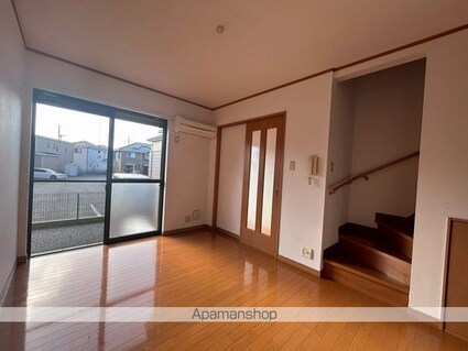 ヴェルドミール港ヶ丘　Ｉ[2LDK/57.9m2]のリビング・居間