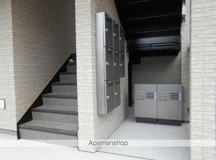 メゾン・エーレ柴又[1K/24.84m2]のエントランス