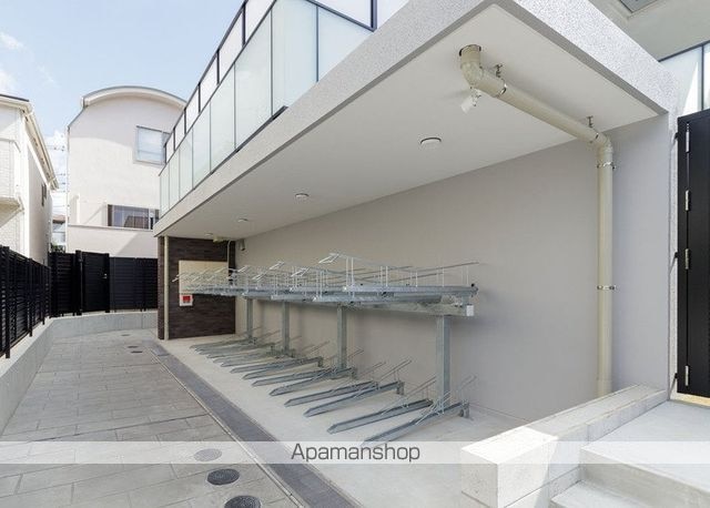東京都世田谷区玉川台１丁目[2LDK/73.75m2]の共用部