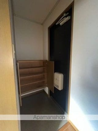 アーバングレイス[3DK/59.2m2]の玄関