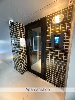 サクシードレジデンス中落合[1R/17.35m2]のエントランス1