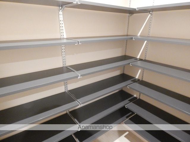 東京都立川市栄町３丁目[2LDK/60.16m2]の玄関