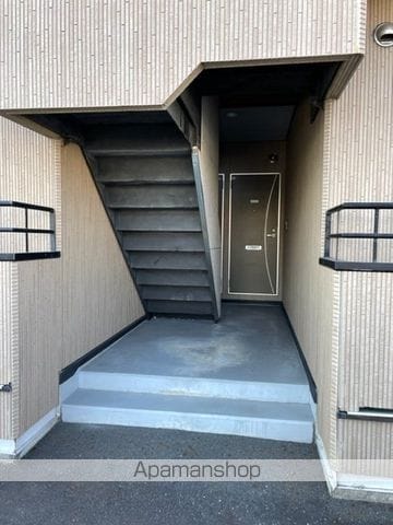 エスト アヴァンの玄関写真