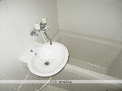 フォレストン[1K/22.35m2]のバス