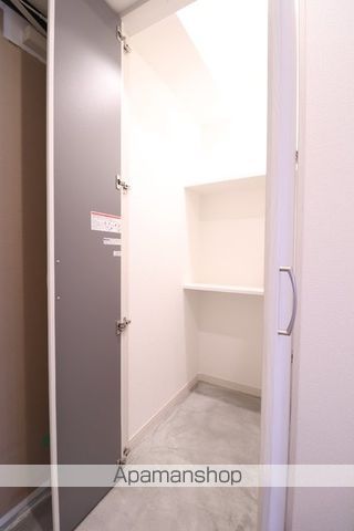 NINE OGUSUの内装写真