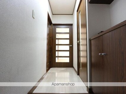 モアクレスト[2LDK/68m2]の内装1