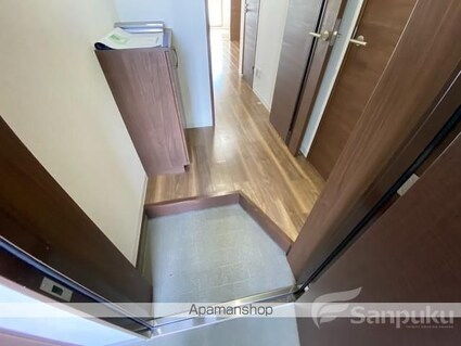 Ｍａｙｆａｉｒ　ＴＡＣＨＩＢＡＮＡ　ｓｑｕａｒｅ[1DK/29.83m2]の玄関