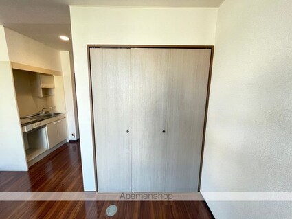 ヴェルヴィ豊岡[1R/24.66m2]の収納