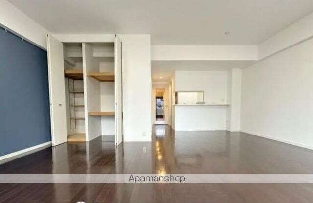 グレイディア[2LDK/80.46m2]のリビング・居間