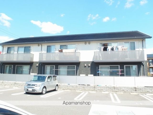 シャーメゾン中久万　Ａ[2LDK/58.19m2]の駐車場