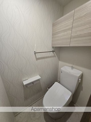 Ｄーｒｅｓｉｄｅｎｃｅ曙町１丁目[1LDK/36.11m2]のトイレ