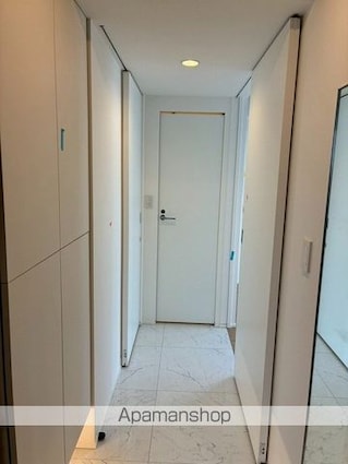 Ｓｋｕｌｄ墨田緑[1LDK/38.15m2]の玄関