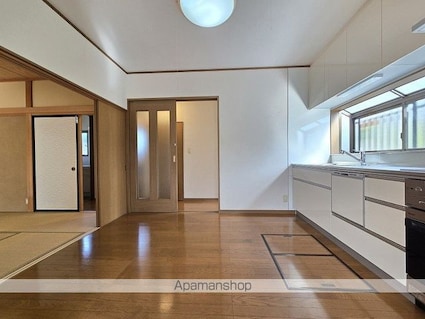 髙村貸家[3LDK/70.28m2]の内装5