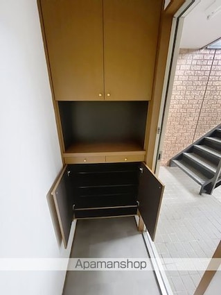 ＵＮＩＶＥＲＳＥ[2LDK/53.76m2]の玄関