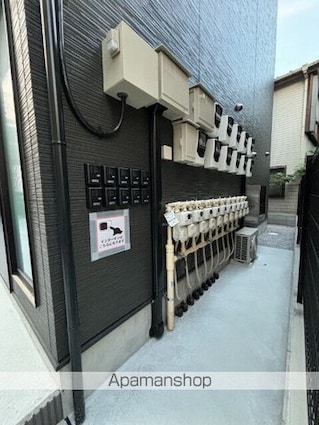 マーレ弦巻[1R/18.06m2]のエントランス