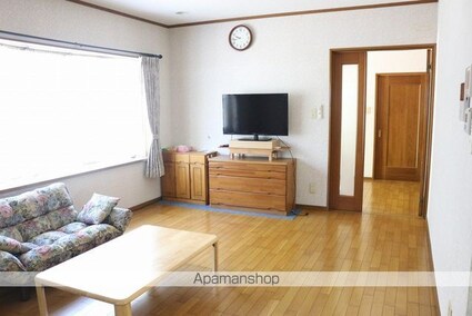 向島町６ＬＤＫ貸家[6LDK/177.21m2]の内装3