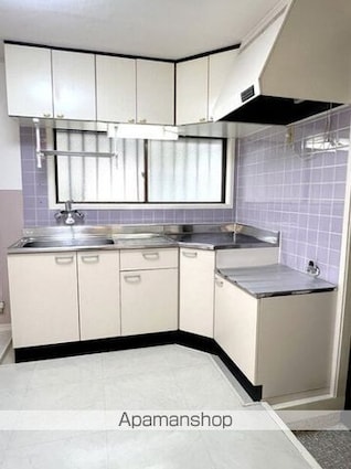 ホワイトハイムタナカ[2DK/36.7m2]のキッチン