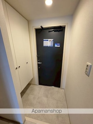 東京都新宿区中落合１丁目[1R/24.09m2]の玄関