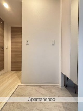 Ｄフラット台町[2LDK/49.39m2]の玄関