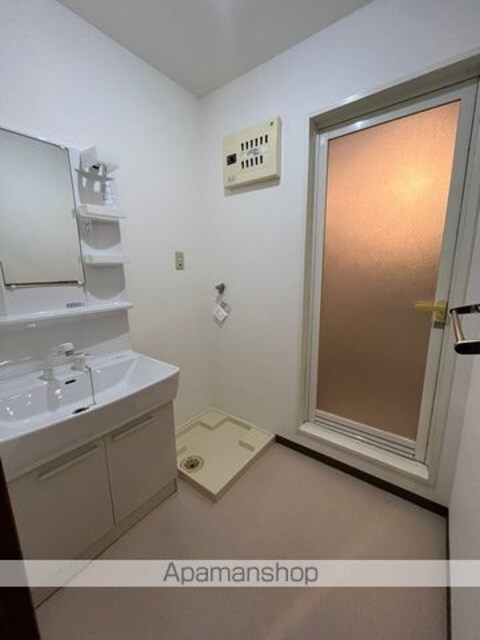 和歌山県和歌山市紀三井寺[3LDK/70.74m2]の内装1