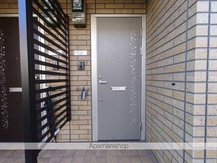 和歌山県和歌山市土入[3LDK/67.13m2]の玄関