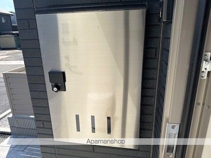 クレシア　ーＣｒｅｃｉａー[1LDK/48.55m2]のエントランス