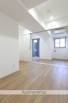 ＭＡＹＦＡＩＲ　ＨＯＮＭＡＣＨＩ　ＰＲＥＭＩＵＭ[1LDK/33.14m2]の内装1