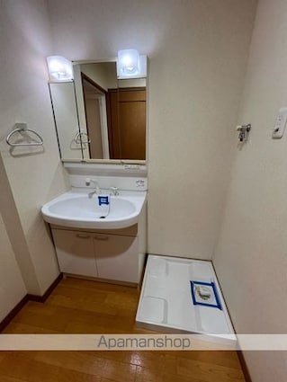 タロックス新居浜[2LDK/64.26m2]の洗面所