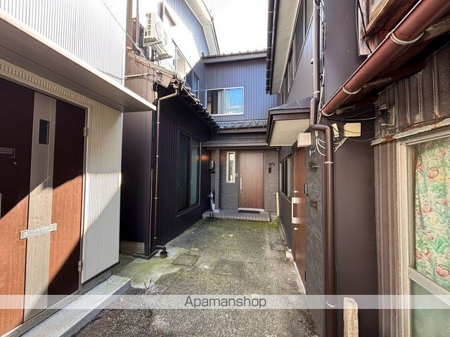 ラフェリオ万代Aの外観写真