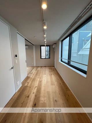 東京都中野区弥生町２丁目[1LDK/34.7m2]のリビング・居間