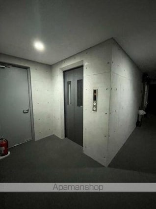 ホワイトベッセルＮ[1R/23m2]のロビー