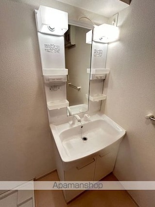 滋賀県大津市神領２丁目[1LDK/49.14m2]の洗面所