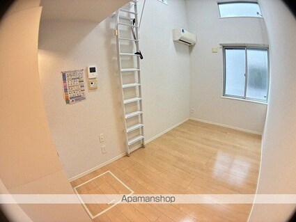 サンシャイン鶴見[1R/17.3m2]のリビング・居間